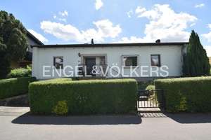 Einfamilienhaus im Bungalowstil – Die vollständige Adresse der Immobilie erhältst du vom Anbieter., 6179 Angersdorf – Vorschaubild 1