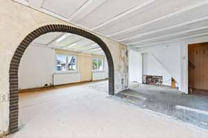 Ein Zuhause mit Perspektive - Doppelhaushälfte mit Entwicklungspotenzial in Lübeck-St. Jürgen – Die vollständige Adresse der Immobilie erhältst du vom Anbieter., 23562 Sankt Jürgen, Lübeck – Vorschaubild 12