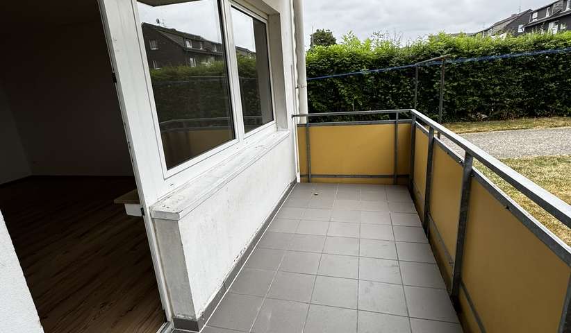 schöne 3-Zi-Whg mit Balkon, Stellplatz - Photo 4