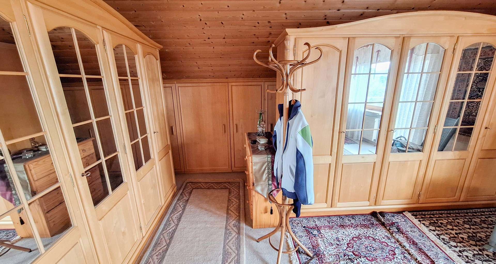 Immobilie in Seck - Individuelles 8 Zimmer Wohnhaus in ruhiger Lage mit Garten für die große Familie! - Bild 13