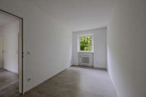 Sofort bezugsfrei! Renovierte 3-Zi-ETW im ruhigen Innenhof, mit Balkon, EBK und guter Infrastruktur – Die vollständige Adresse der Immobilie erhältst du vom Anbieter., 81475 Fürstenried-West, München – Vorschaubild 7