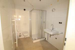 ***ALLES FRISCH RENOVIERT!- ERSTBEZUG NACH KOMPETTRENOVIERUNG, 3 ZI. MIT BALKON IN ERKRATH*** – Schlüterstraße 31, 40699 Erkrath – Vorschaubild 9