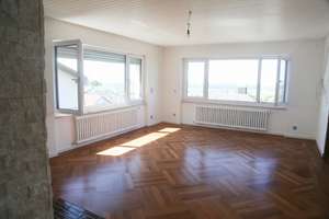 Gepflegte 3-Zimmer Wohnung mit Balkon im 2. OG in Weingarten (Baden)