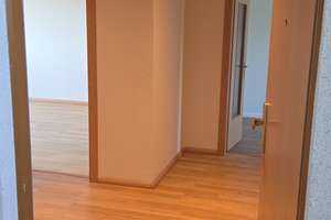 Zuhause mit vier Zimmern und Balkon in Dresden – Dorfhainer Straße 14, 1189 Kleinpestitz/Mockritz, Dresden – Vorschaubild 3