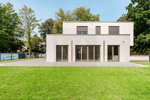 Designervilla mit Lift auf einen Seegrundstück direkt Am Großen Wansee zu vermieten – Am Großen Wannsee 48, 14109 Wannsee, Berlin – Vorschaubild 16
