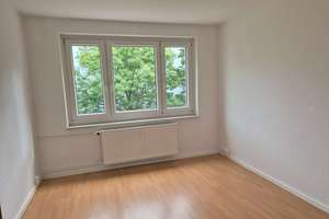 Familienfreundliche 3-Raum-Wohnung mit Balkon sucht nette Mieter – 4249 Großzschocher, Leipzig – Vorschaubild 8