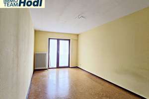 Großes Reihenhaus mit Garage und AAP im Freien sucht neuen Eigentümer !! – Die vollständige Adresse der Immobilie erhältst du vom Anbieter., 72760 Reutlingen-Mitte, Reutlingen – Vorschaubild 13