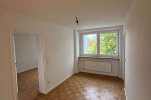 Helle 4-Zimmer-Wohnung mit Balkon und Parkett in München-Karl-Marx – Karl-Marx 150, 81737 Neuperlach, München – Vorschaubild 5