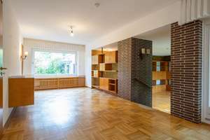 KR-Bockum! Freistehendes Ein-Zweifamilienhaus mit viel Potenzial auf parkähnlichem Sonnen-Grundstück – Die vollständige Adresse der Immobilie erhältst du vom Anbieter., 47800 Bockum, Krefeld – Vorschaubild 3