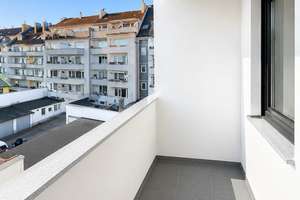 Erstbezug nach Sanierung nahe Kö: 2-Zi.-Wohnung mit neuer EBK und Balkon – Zimmerstraße 7, 40215 Friedrichstadt, Düsseldorf – Vorschaubild 1