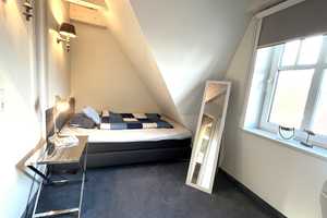 Moderne, zentrale Doppelhaushälfte unter Reet mit ca. 101 m² Wohnfläche auf Eigenland zu verkaufen – Dithmarschen (Kreis) – Vorschaubild 11