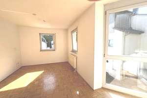 **Erstbezug nach Renovierung**    + Einfamilienhaus in Würzburg-Versbach + – Die vollständige Adresse der Immobilie erhältst du vom Anbieter., 97078 Versbach, Würzburg – Vorschaubild 9