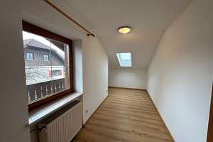Viel Platz für die Familie – Wohnhaus mit Garten in Ortenburg – Die vollständige Adresse der Immobilie erhältst du vom Anbieter., 94496 Ortenburg – Vorschaubild 18