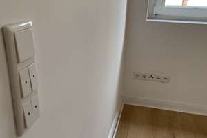 Möblierte 2-Zimmer-Erdgeschoss-Wohnung in Düsseldorf-Volmerswerth (3 km zur Universität) – Volmerswerther Str. 438, 40221 Volmerswerth, Düsseldorf – Vorschaubild 4