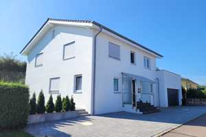 VERKAUFT: Zukunftsorientiertes Wohnen: Stilvolles Niedrigenergiehaus mit modernster Wärmepumpe – Schwäbisch Hall (Kreis) – Vorschaubild 1