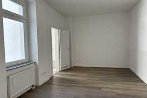 Ihr Anruf ist der Grundstein für eine neue Wohnung - 3-Raum-Altbauwohnung mit Balkon – Gera – Vorschaubild 4