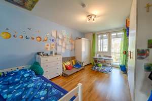 Sehr gepflegte Doppelhaushälfte mit 230 qm Wohnfläche und schönem Garten auf 300 qm Grundstück – Die vollständige Adresse der Immobilie erhältst du vom Anbieter., 76297 Stutensee – Vorschaubild 15