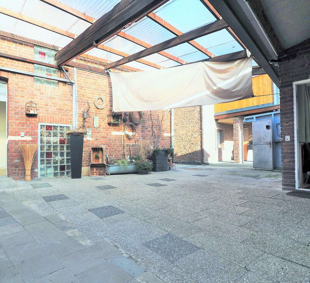 Immobilie in Bedburg - ++ Zweifamilienhaus + Hof-Apartment, Garage und diverse Anbauten für Hobby und mehr! ++ - Bild 2