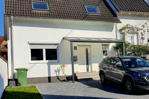 PROVISINSFREI/ Neugestaltete Doppelhaushelfte – Freiburg im Breisgau – Vorschaubild 1