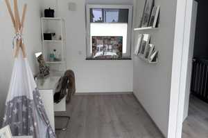 Exklusives, neuwertiges 5-Zimmer-Reihenhaus mit gehobener Innenausstattung und EBK in Großhabersdorf – Nürnberger Straße 35b, 90613 Fürth (Kreis) – Vorschaubild 21