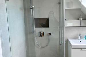 3 Zimmer Wohnung mit weitläufigem Wohnbereich, 2 Bädern und Aufzug (ohne EBK) – Gräfelfinger Str. 129, 81375 Neuhadern, München – Vorschaubild 15