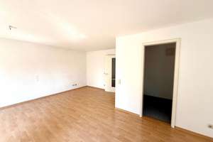 Attraktive 2-Zimmer-Wohnung mit Balkon und Tiefgaragenstellplatz im beliebten Hansapark – 39116 Sudenburg, Magdeburg – Vorschaubild 3