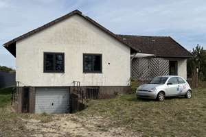 Celle-Garßen: Großzügiger Bungalow im Rohbauzustand – Die vollständige Adresse der Immobilie erhältst du vom Anbieter., 29229 Celle – Vorschaubild 2
