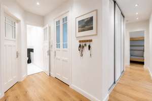 Altbaujuwel in Ottensen – Grüner Innenhof, 2 Balkone und 5-Zimmer-Potenzial – Daimlertwiete 2, 22763 Ottensen, Hamburg – Vorschaubild 10