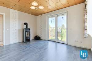Teilmodernisiertes Ein-/Zweifamilienhaus für die große Familie im schönen Kiel-Kroog – Die vollständige Adresse der Immobilie erhältst du vom Anbieter., 24146 Elmschenhagen, Kiel – Vorschaubild 3