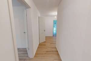 Einziehen und Wohlfühlen: Sanierte 4-Zimmer-Wohnung mit TERRASSE in ruhiger Lage – Adebarweg 23, 22559 Rissen, Hamburg – Vorschaubild 13