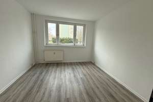 SCHWELLENFREI in die neue Wohnung! Modernisierte 3-Zi.-Whg. in zentraler Lage! – Lübecker Straße 47, 39124 Neue Neustadt, Magdeburg – Vorschaubild 1