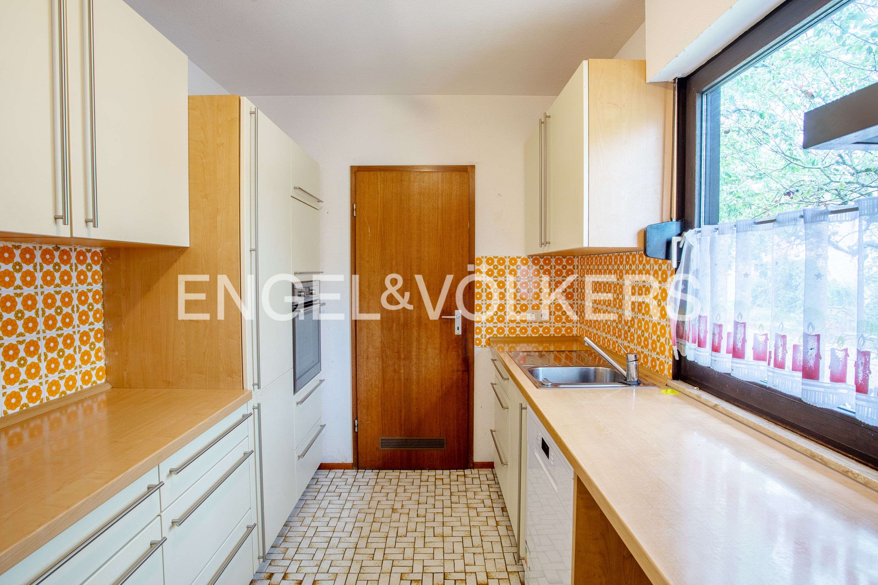 Immobilie in Dudenhofen - Großzügig wohnen für ein oder zwei Familien! - Bild 5