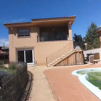 REF_V373. VILLA MIT POOL POBLA DE VALLBONA URB GALLIPONT