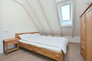Wunderschöne Loftwohnung mit tollem Blick in Stuttgart Uhlbach – Die vollständige Adresse der Immobilie erhältst du vom Anbieter., 70329 Uhlbach, Stuttgart – Vorschaubild 11