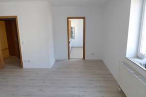 Preiswertes Wohnen für Jung und Alt mit Aufzug und EBK – Philippstraße 8, 9130 Sonnenberg, Chemnitz – Vorschaubild 4