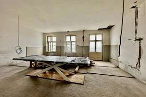 Große sanierungsbedürftige 4 Zimmer-Eigentumswohnung Nähe Winterfeldtplatz in Berlin-Schöneberg – Die vollständige Adresse der Immobilie erhältst du vom Anbieter., 10781 Schöneberg, Berlin – Vorschaubild 3