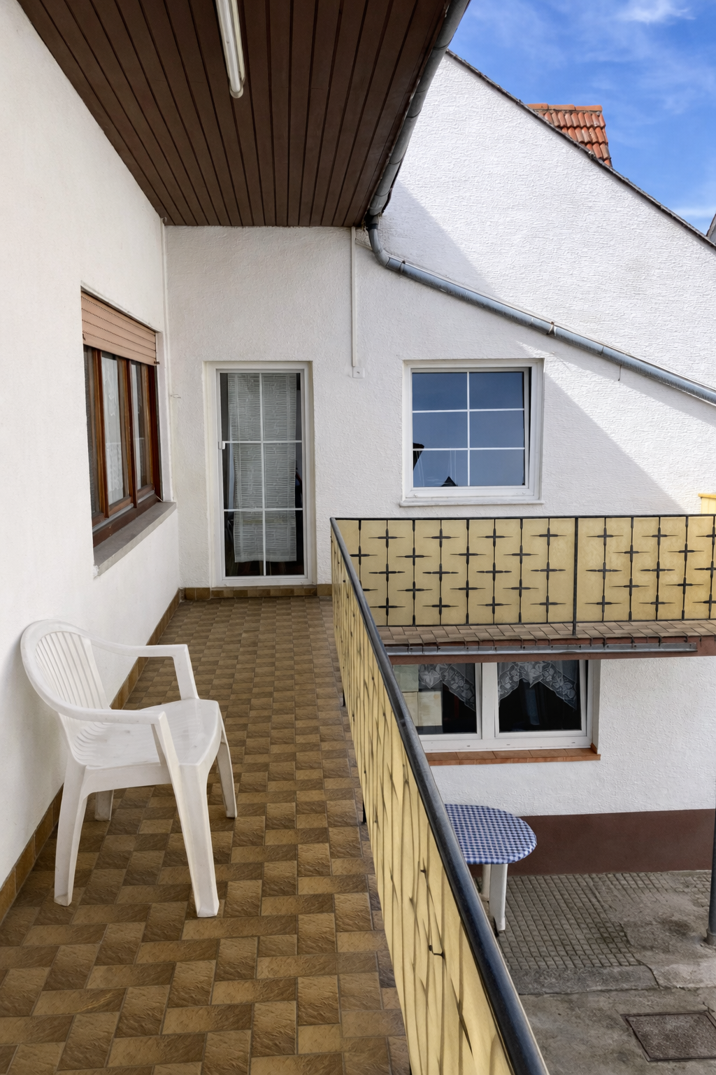 Immobilie in Bechtheim - Ideal für Mehrgenerationen – großzügiges Haus mit drei Wohneinheiten - Bild 4