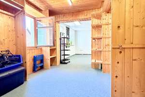 Charmantes Anwesen mit viel Platz und vielseitigem Entwicklungspotenzial in Creußen – Die vollständige Adresse der Immobilie erhältst du vom Anbieter., 95473 Creußen – Vorschaubild 4