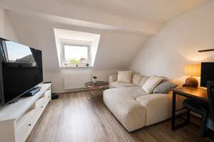 Der perfekte Start ins Eigenheim – Charmante Dachgeschosswohnung zum Wohlfühlen – Die vollständige Adresse der Immobilie erhältst du vom Anbieter., 46045 Altstadt-Süd, Oberhausen – Vorschaubild 3