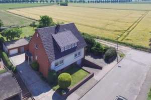 Freistehendes Einfamilienhaus mit großem Garten in Wennigsen OT Bredenbeck – Tulpenstraße 29, 30974 Wennigsen (Deister) – Vorschaubild 1