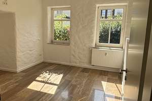 Hochwertige 2-Zimmer-Wohnung mit wunderschöner Einbauküche und Terrasse in bester Erfurter Lage – Meienbergstraße 23, 99084 Altstadt, Erfurt – Vorschaubild 6