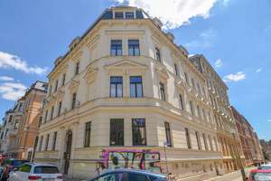 Wunderschöne 4-Zimmer-Wohnung mit Balkon im Paulusviertel