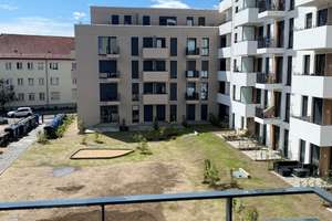 Modernes Single-Apartment - voll möbliert mit Balkon! – Vesaliusstraße 4a, 13187 Pankow (Ortsteil), Berlin – Vorschaubild 1