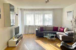 Helle 3-Zimmer-Wohnung in Stuttgart-Fasanenhof mit sonnigem Westbalkon, provisionsfrei – Die vollständige Adresse der Immobilie erhältst du vom Anbieter., 70565 Fasanenhof, Stuttgart – Vorschaubild 2