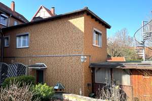 Modernisiertes Haus mit Anbau und zwei Garagen in ruhiger Innenstadtlage gegenüber des Stadtparks ! – Die vollständige Adresse der Immobilie erhältst du vom Anbieter., 37115 Duderstadt – Vorschaubild 2