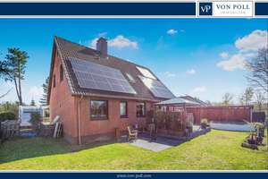 Feldnähe trifft modernen Wohnkomfort: Energieeffizientes Einfamilienhaus mit viel Platz – Die vollständige Adresse der Immobilie erhältst du vom Anbieter., 24598 Latendorf – Vorschaubild 1