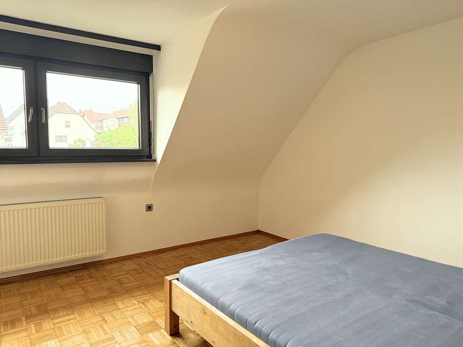 DG-Wohnung: Schlafzimmer 2