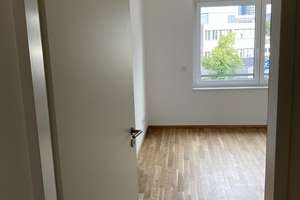 Helle 3-Zimmer-Wohnung mit Dachterrasse und Balkon – Die vollständige Adresse der Immobilie erhältst du vom Anbieter., 40549 Oberkassel, Düsseldorf – Vorschaubild 10