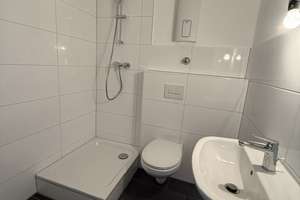 Jung geblieben? Sanierte 2-Zi.-Wohnung mit Balkon! 4. OG ohne Aufzug! – Düsseldorfer Str. 297, 47053 Dellviertel, Duisburg – Vorschaubild 2