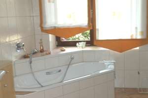 Geräumiges Wohnhaus mit viel Platz und großem Grundstück! – Die vollständige Adresse der Immobilie erhältst du vom Anbieter., 32609 Hüllhorst – Vorschaubild 9
